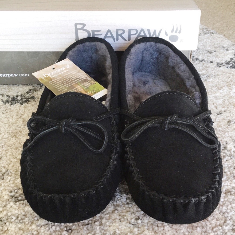 NEW Bearpaw Moccasins